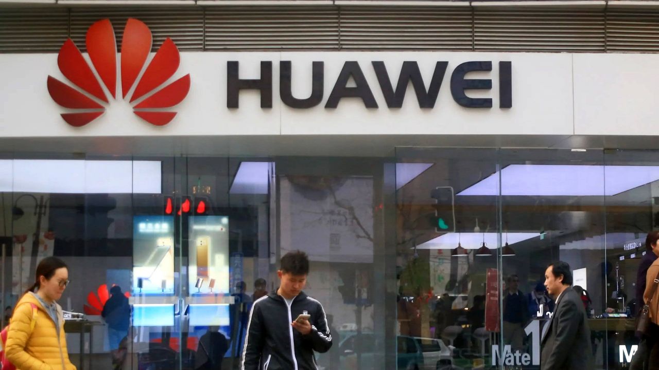 Ulasan : Ini 4 Perkara Yang Perlu Anda Ketahui Apa Yang Berlaku Pada Huawei Pada Hari Ini!